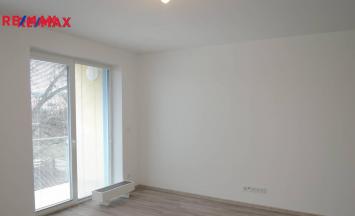 Pronájem bytu 1+kk, 39 m², Znojmo | RE/MAX Profi Reality Znojmo