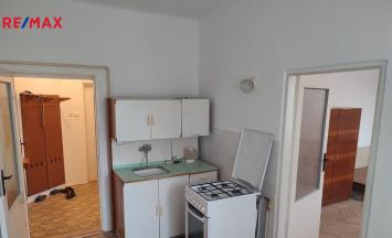 Pronájem bytu 1+1, 43 m², Znojmo | RE/MAX Profi Reality Znojmo