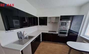 Pronájem bytu 3+1, 74 m², Znojmo | RE/MAX Profi Reality Znojmo