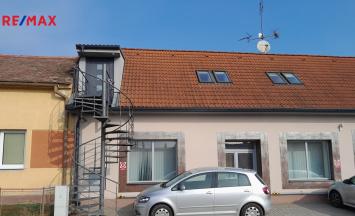 Pronájem bytu 1+kk, 12,6 m&sup2;, Znojmo | RE/MAX Profi Reality Znojmo