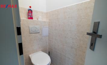 Prodej obchodního prostoru, 82 m&sup2;, Znojmo | RE/MAX Profi Reality Znojmo