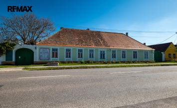Prodej apartmánu, 1100 m&sup2;, Lesná | RE/MAX Profi Reality Znojmo