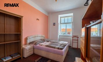 Prodej apartmánu, 1100 m&sup2;, Lesná | RE/MAX Profi Reality Znojmo