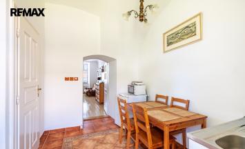 Prodej apartmánu, 1100 m&sup2;, Lesná | RE/MAX Profi Reality Znojmo