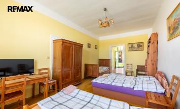 Prodej apartmánu, 1100 m&sup2;, Lesná | RE/MAX Profi Reality Znojmo