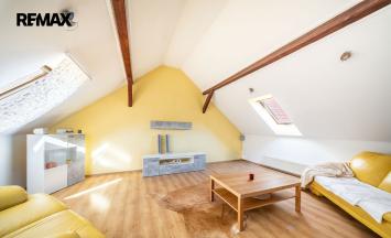 Prodej vícegeneračního domu, 550 m&sup2;, Lažany | RE/MAX Profi Reality Znojmo
