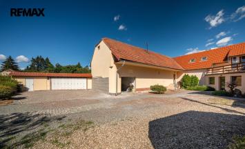 Prodej vícegeneračního domu, 550 m&sup2;, Lažany | RE/MAX Profi Reality Znojmo