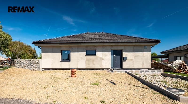 Prodej rodinného domu, 127 m&sup2;, Bezkov | RE/MAX Profi Reality Znojmo