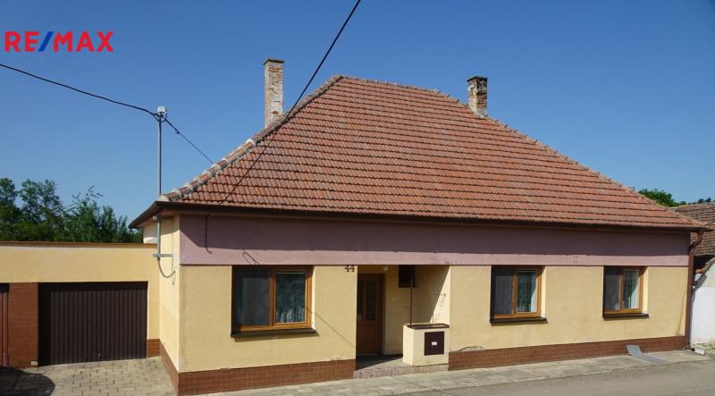 Prodej rodinného domu, 180 m², Bezkov | RE/MAX Profi Reality Znojmo